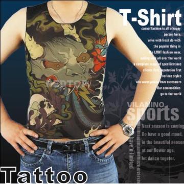 T-shirt de tatuagem falsa da moda