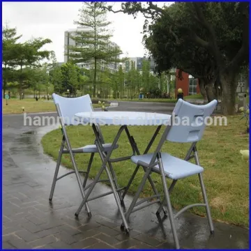 2015 hot sell blow molding furniture design floding plastic table