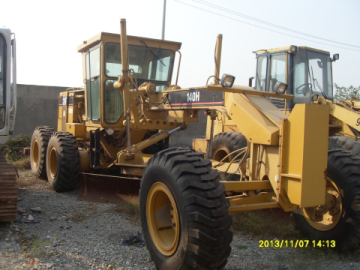 Used CATERPILLAR 140H Grader