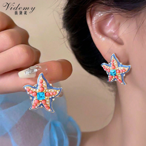 Exaggerated Starfish Earrings in Pink and Blue