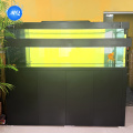 Tangki ikan besar modern dengan desain yang elegan