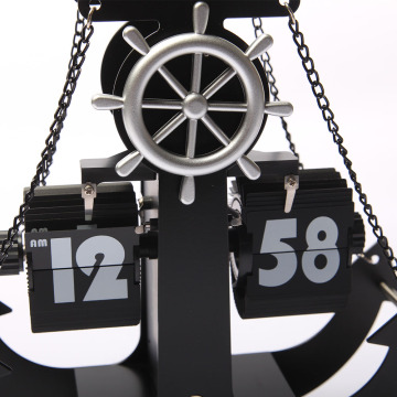 Reloj de metal con tapa de ancla de barco enorme