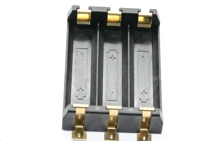THREE AA BATTERY HOLDER SMT TYPE 3AA-01