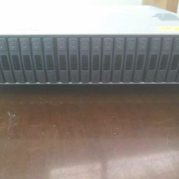 Configuration unifiée NetApp AFF A220A avec NAJ-1501, 2 contrôleurs et 2 alimentations