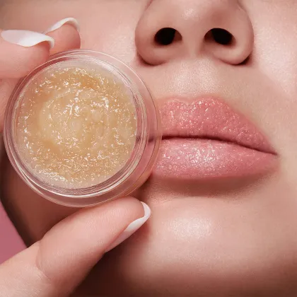 Hot Selling Lip Scrubs: Gently Exfoliate and Remove Dead Skin with Coconut, Peach, and Strawberry Flavors