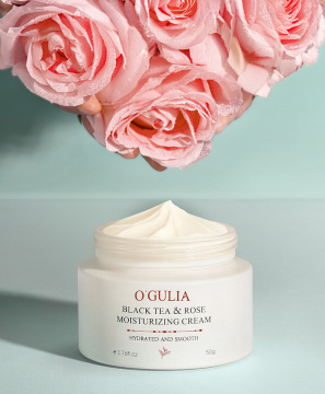 OGULIA Black Tea Rose Moisturizing Cream