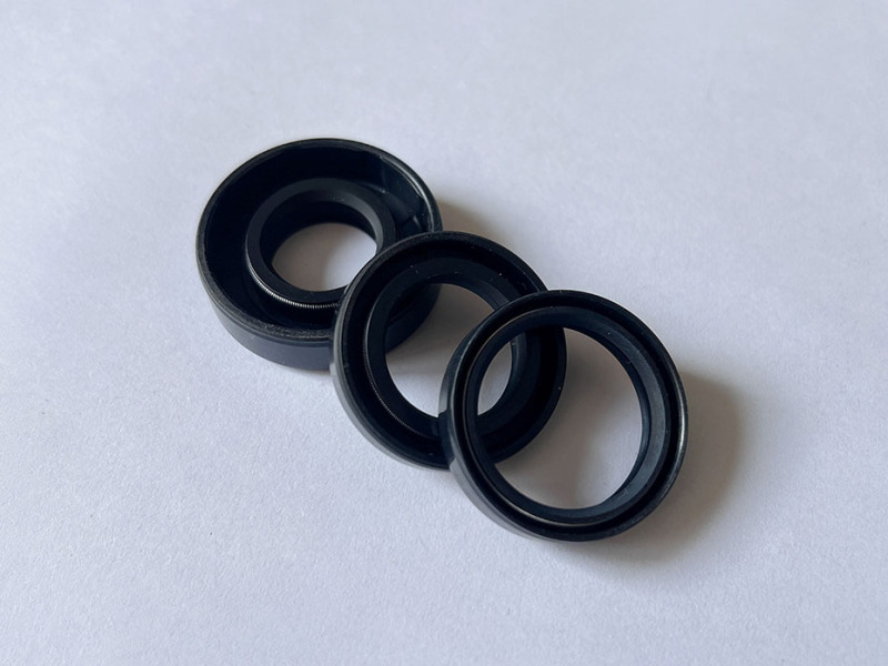Nitrile rubber skeleton oil seal