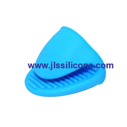 Brand New Silicone Oven Mitts 
