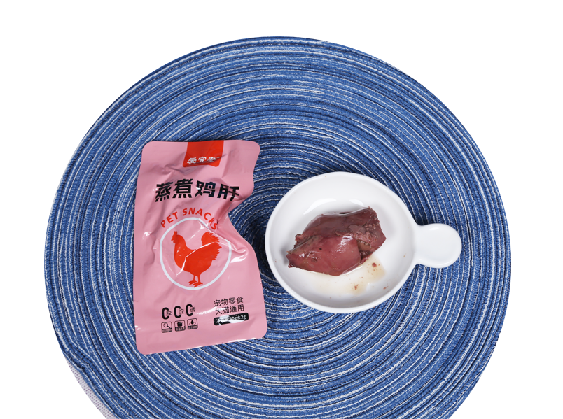 Delicioso fígado de frango com comida de estimação molhada para animais de estimação