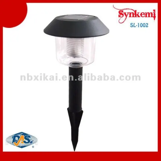 Color-changing solar outdoor lighting for garden