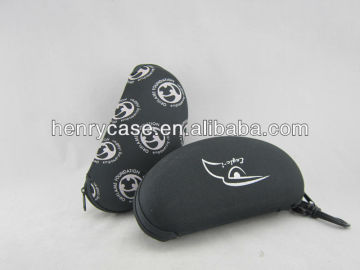very fashionable Black zipper eyeglasses case