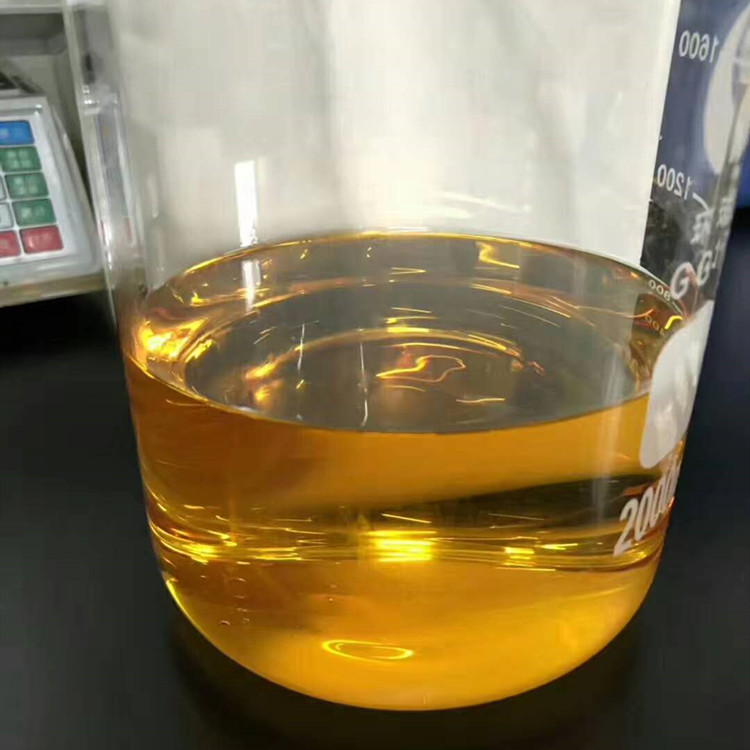 Чистое натуральное эфирное масло розмарина