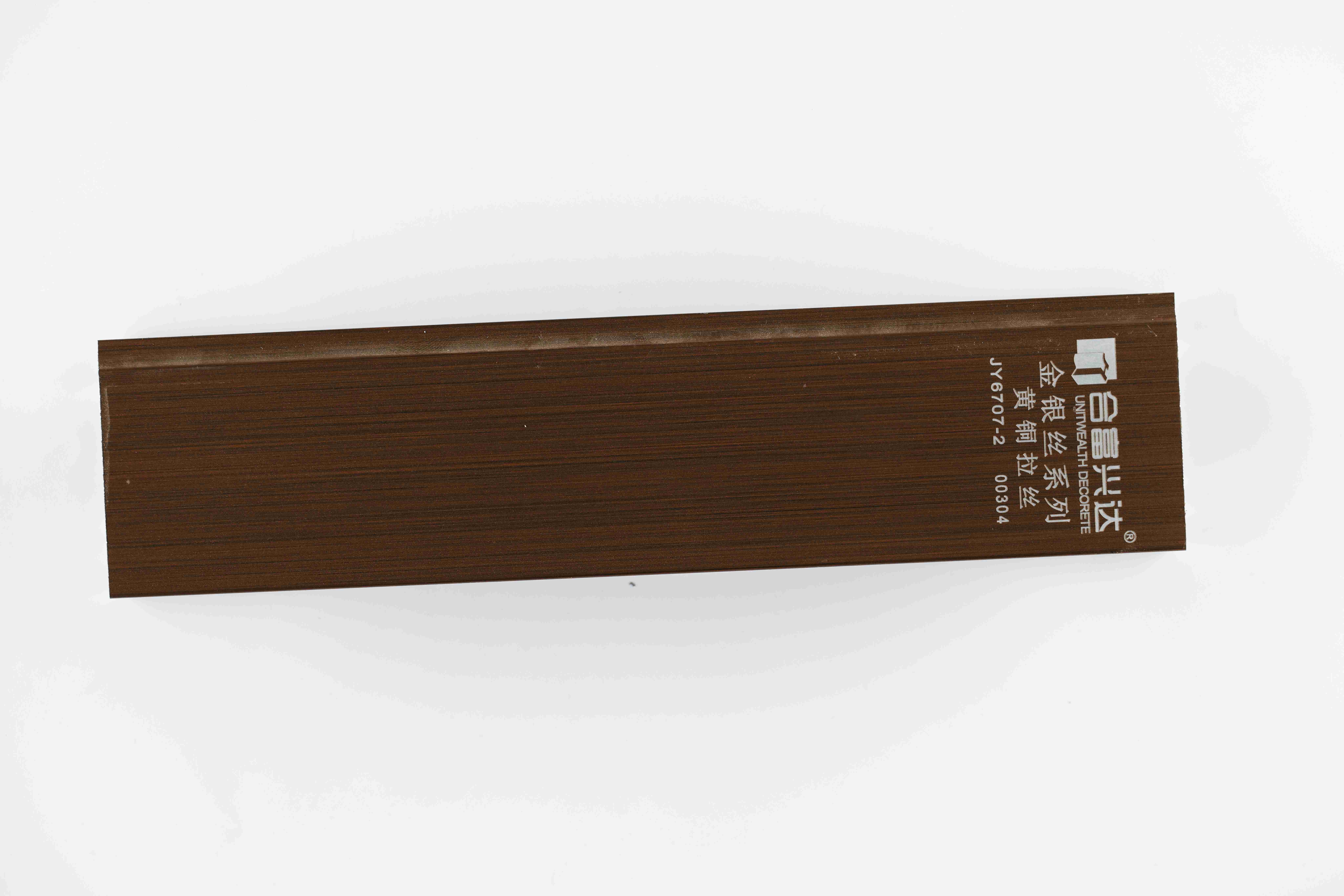 साटन ब्रश पीतल रैखिक बनावट JY6707-2 का क्लोज़-अप