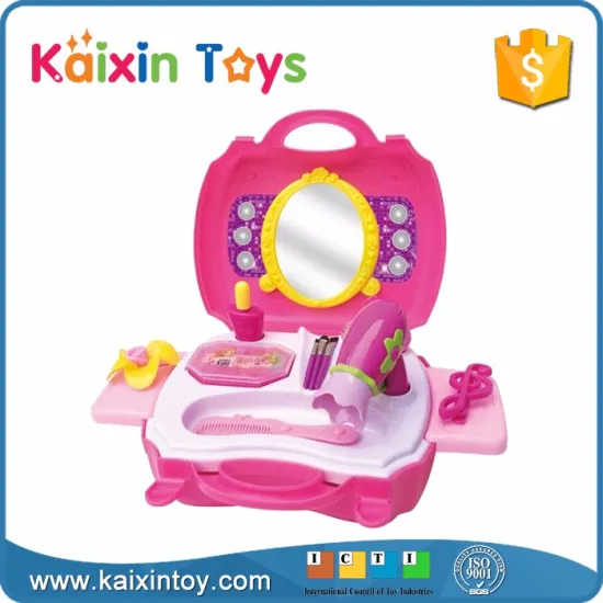 10250376 Christmas Fashion Show Girl Playing Fun Make Up Toy