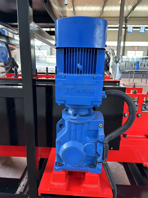 Automatic Ribbed Cover Plate Production Machine