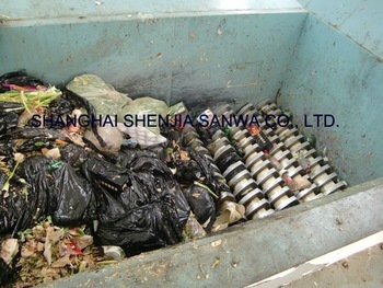 Food waste composting machine