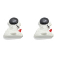 Vente chaude Flatback astronautes résine Spaceman Figurines Cabochons pour Bracelet collier boucles d&#39;oreilles pinces à cheveux faisant