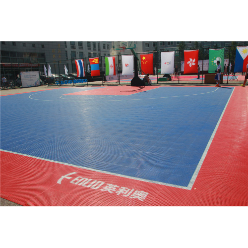 Lantai bermain lapangan basket