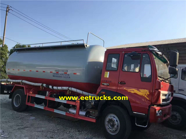 SINOTRUK Dry Powder Tankers