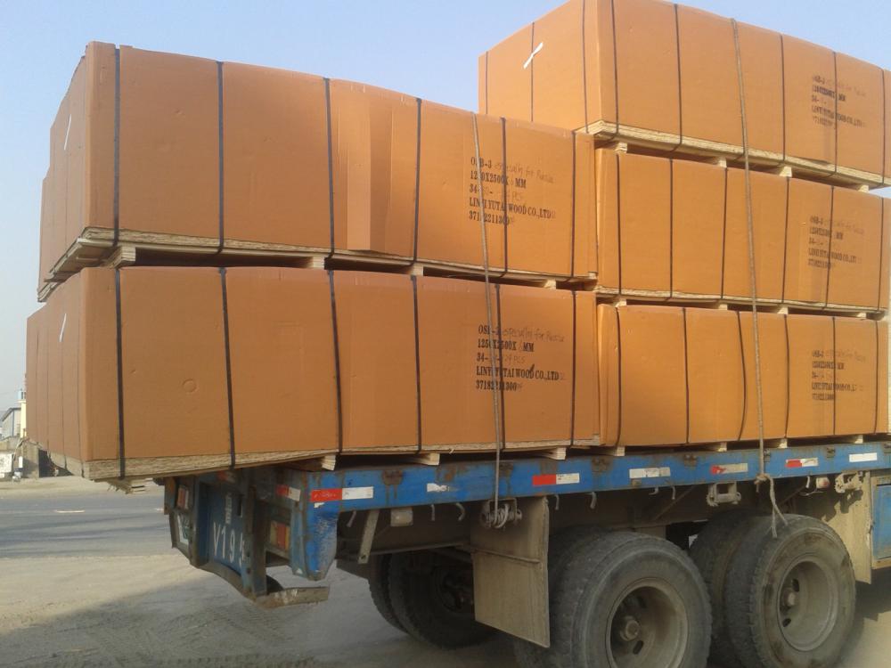 particle board packing and loading 