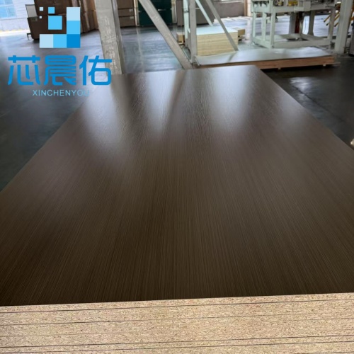 Hot Sale 18mm Melamine Faced Chipboard Particle Board