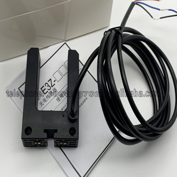E3Z-R86H Original and Genuine Photoelectric Sensor from Gold Seller
