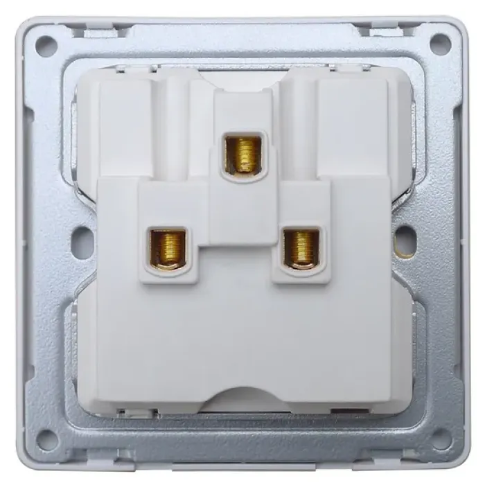 Enchufe conmutado de 1 unidad y 13 A