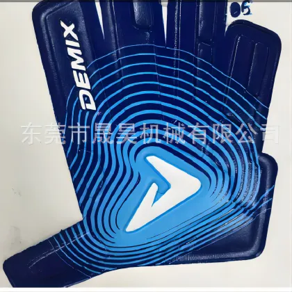 Soccer Goalkeeper PU Leather Gloves with Welding Machine