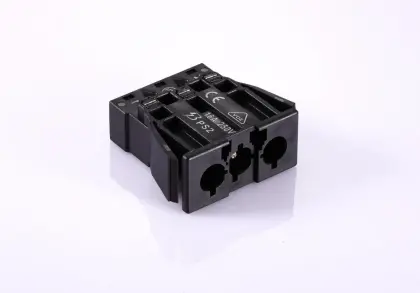BELEKS 3 Pole Male Pluggable Wire Connector