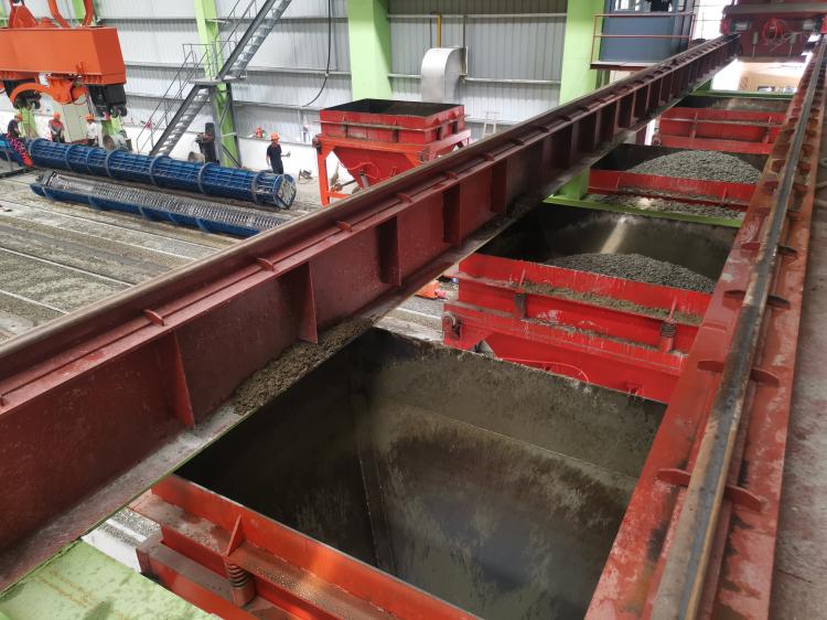 Smart Material Sorting Vehicle With Precision Technology