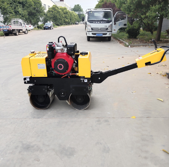 Mini road 300kg self propelled vibratory roller