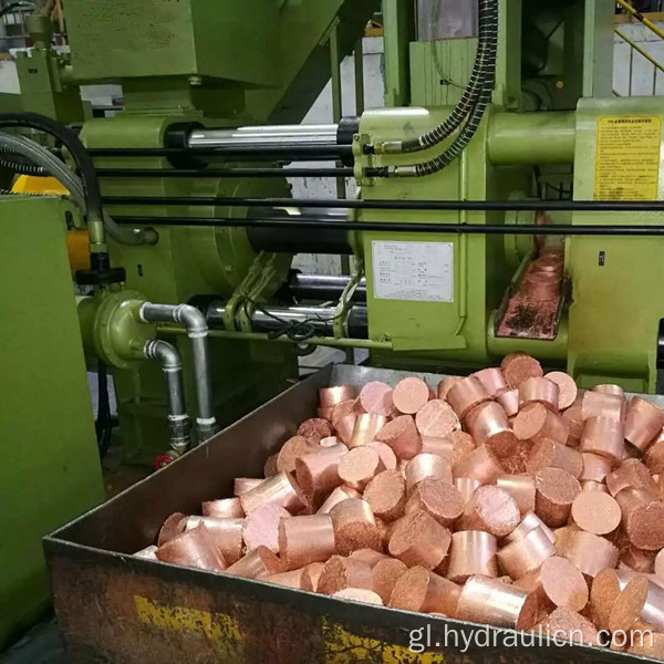 Máquina de fabricación de bloques de virutas de aceiro hidráulico para a fundición