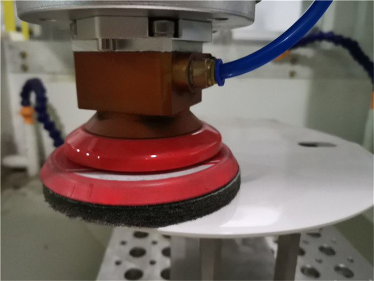 Smart toilet lid grinding sanding industrial robot