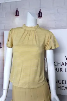 Yellow Blouse With Round Neck For Ladies
