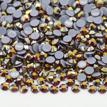 Tiefe Siam AB-Farbkristall-Strass: Multicolor SS6-SS30 Heiße Fix für Kleidungsstücke und Stoffe