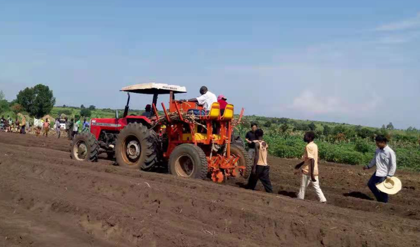 TAGRM Ridge Planting Cassava Planter