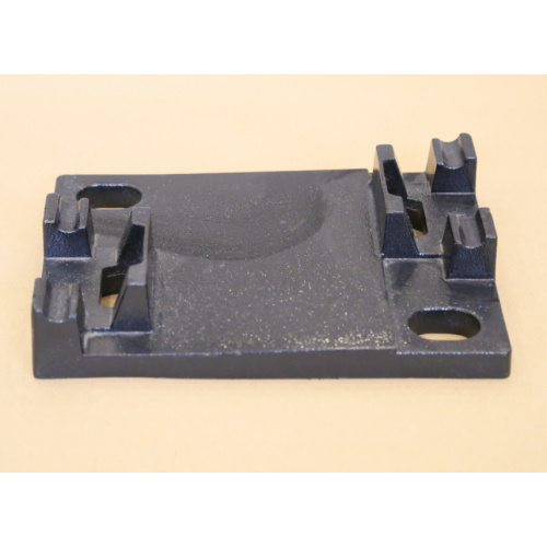 Iron tie plate for metro fastener