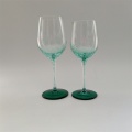 Druppelkleurige steel wijnglas drinkset