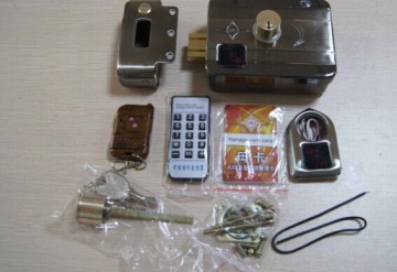 Double Separated Cylinder Smart Electric Rim Lock Lt63