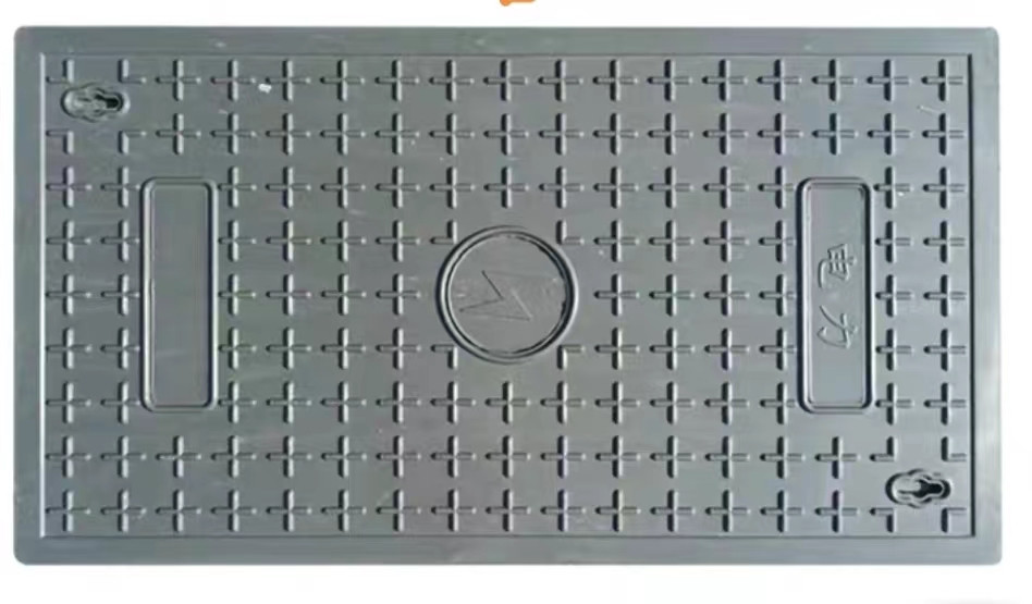 Square composite resin manhole cover