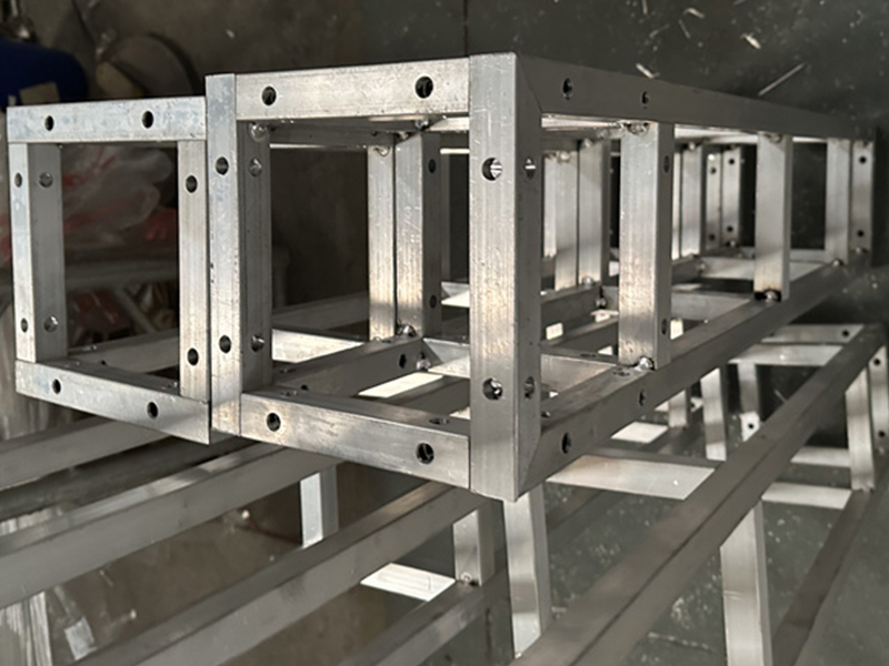 Heavy-Duty Square Truss