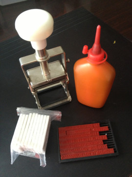 Easy operate handle expiry date batch number black ink printer
