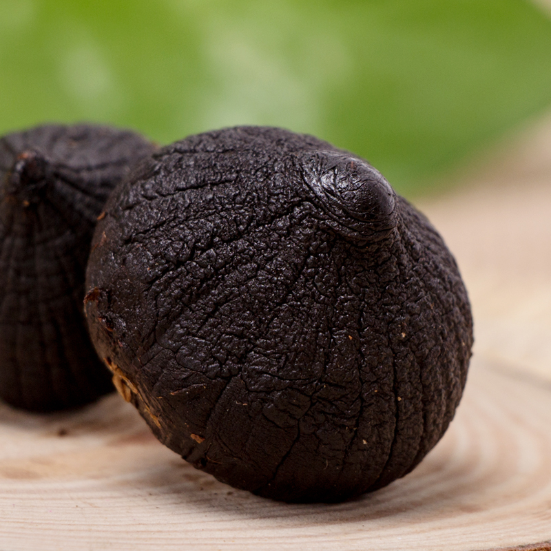 single bulb black garlic