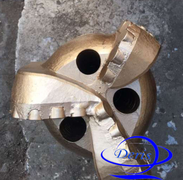formação suave 121mm 3 lâminas PDC arrasto