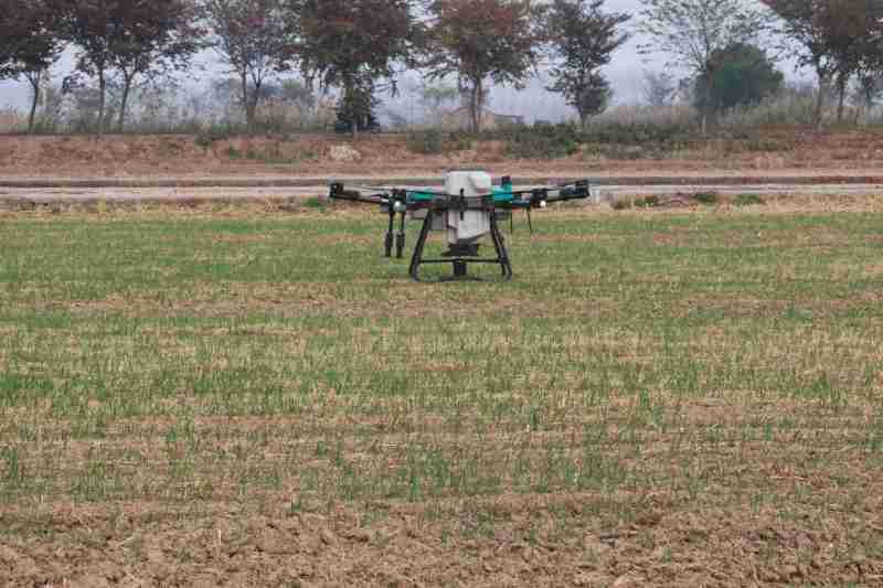battery RTK spraying electric drone for agriculture