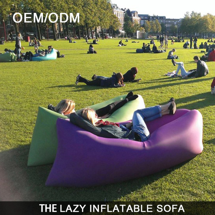 Ku-soo-daynta fadhiga safarka ee safarka dibedda iyo kaamamka