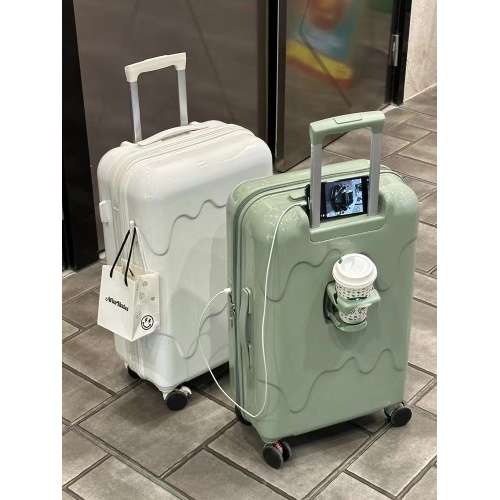 Boarding multi-function suitcase suitcase