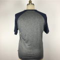 Camiseta gris de mangas cortas para hombres de cuello redondo