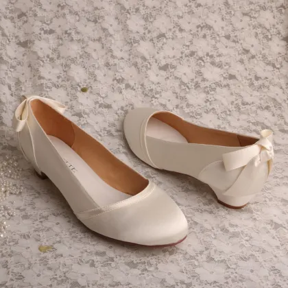 Small Heel Slip-on Wedge Heel Size 4 White Satin