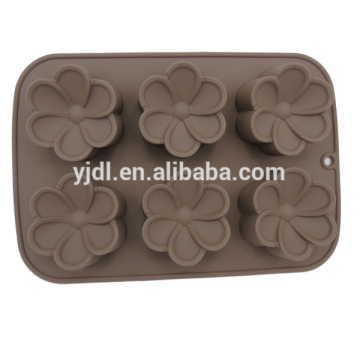 6 Cups Silicone Baking Mould in Flower Shape Silicone Cupcake Mould